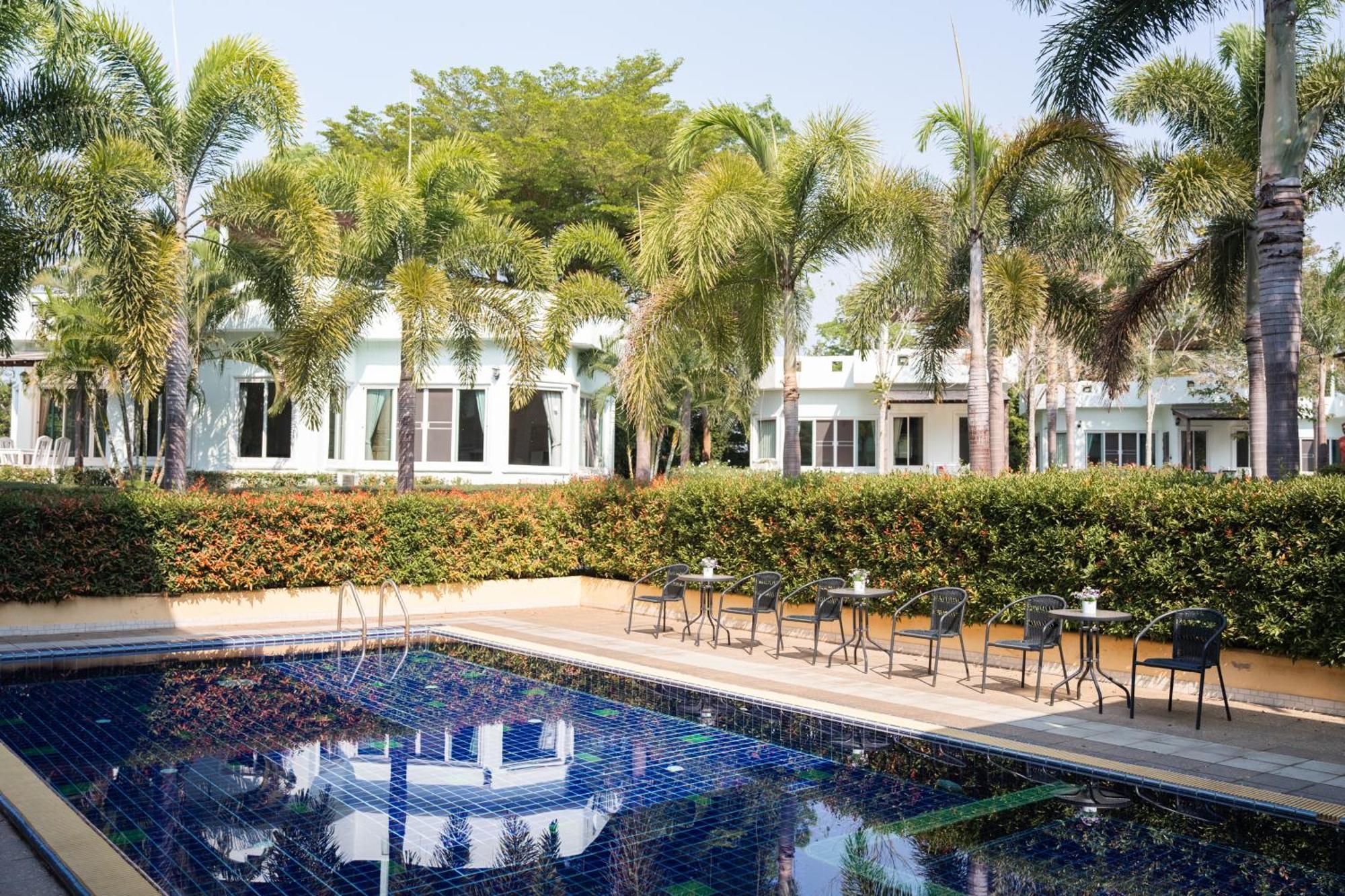 Villa Reina Resort Nong Nam Daeng Exterior foto